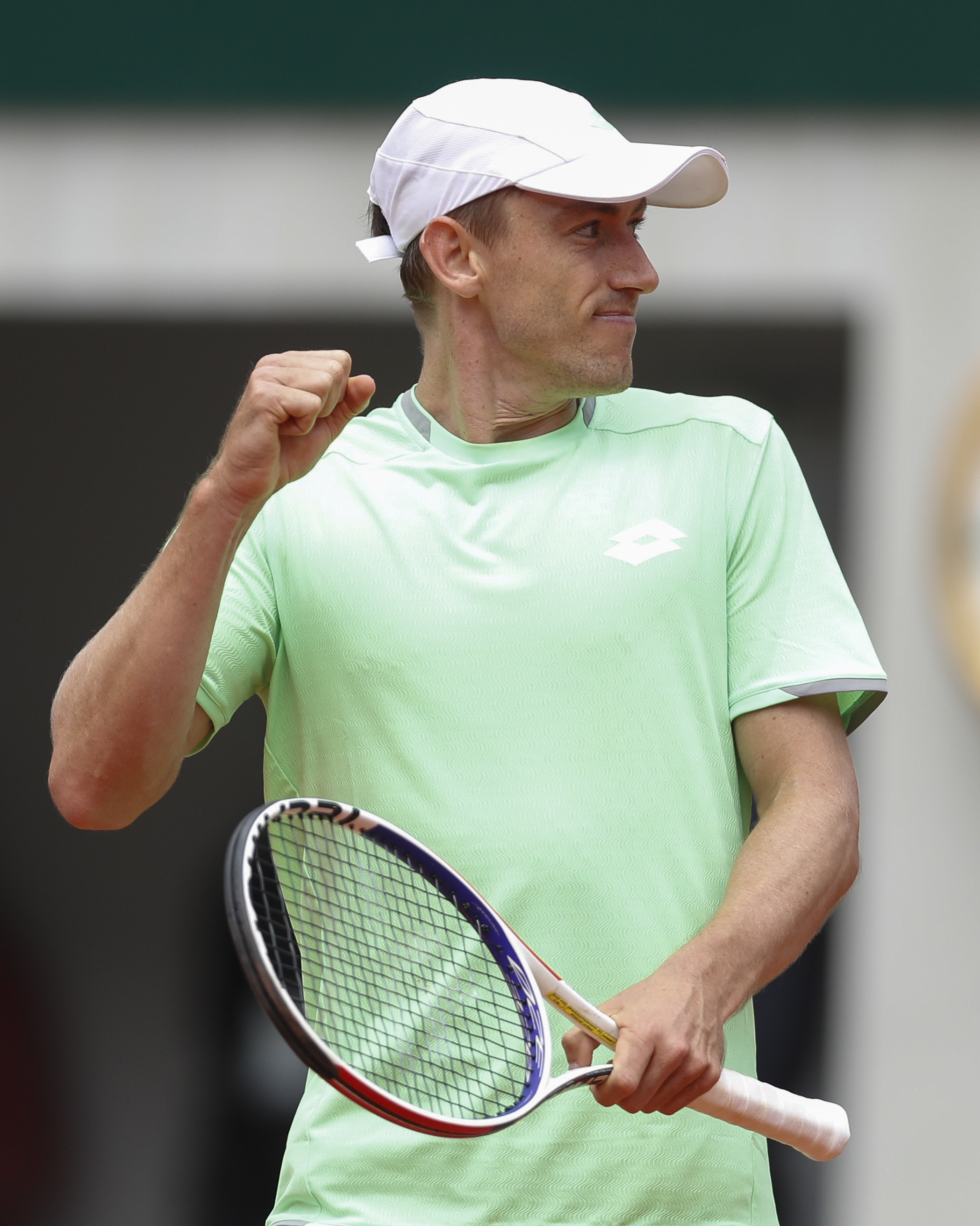 日本网球队鏖战德国网球队，兹维列夫三分雨点燃全场