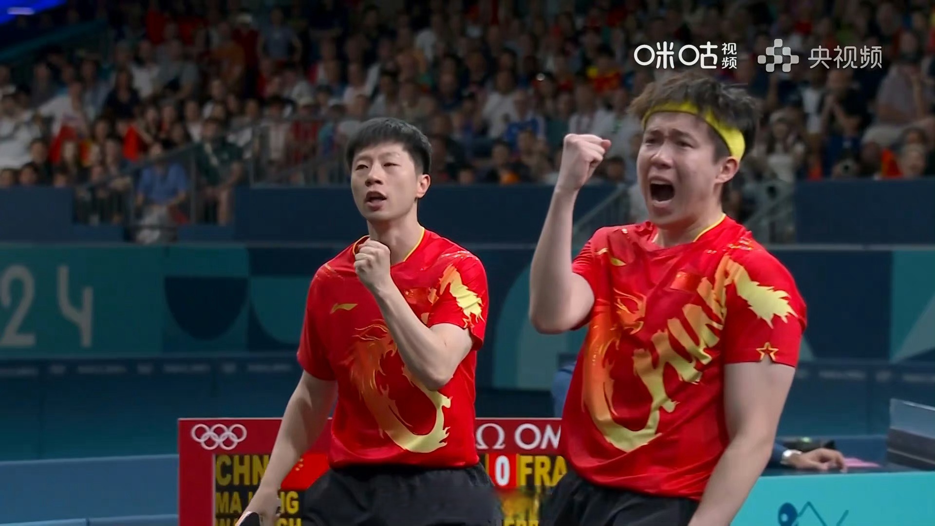 中国乒乓球队完胜法国乒乓球队，水谷隼关键制胜