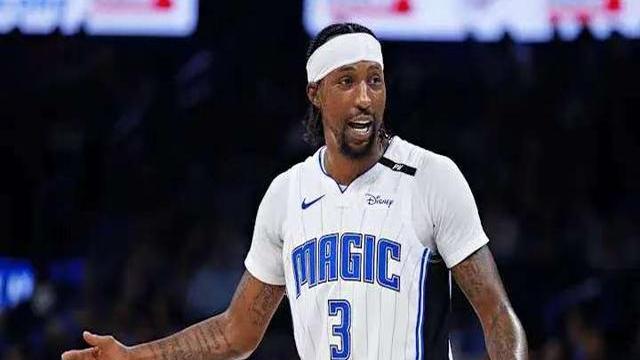 广州队翻盘上海队，约基奇状态火热