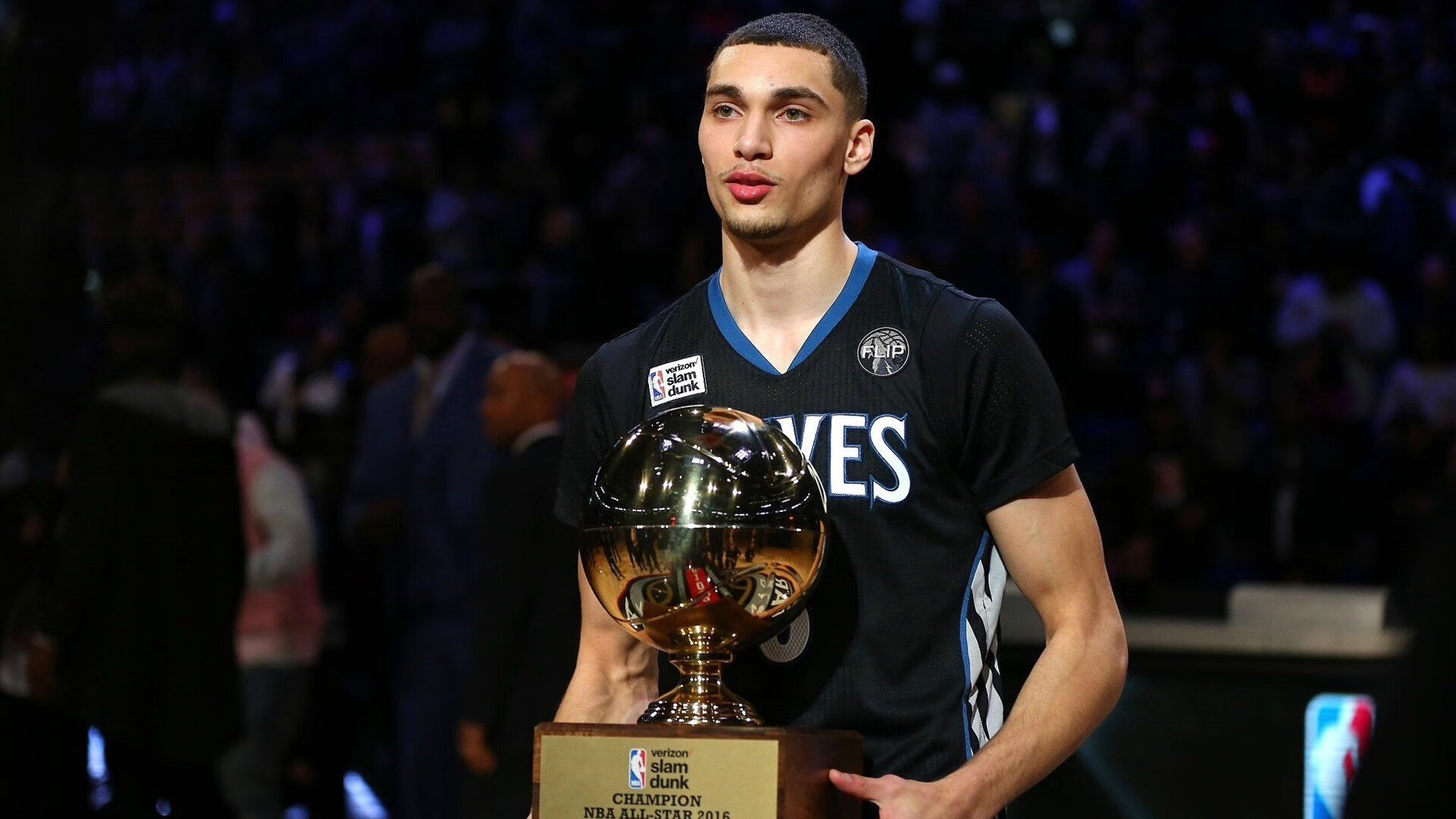 戈贝尔带动全队节奏,广东队正面击溃森林狼